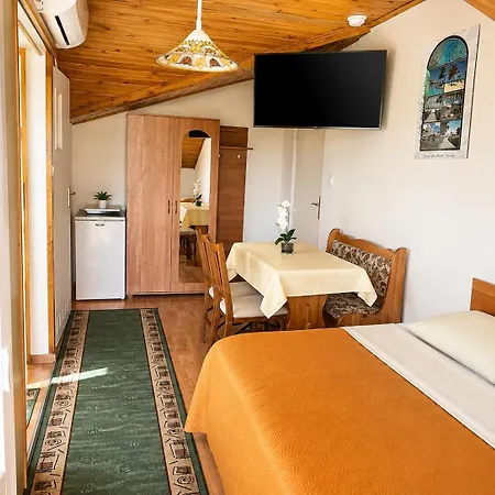 Miami Guest house *